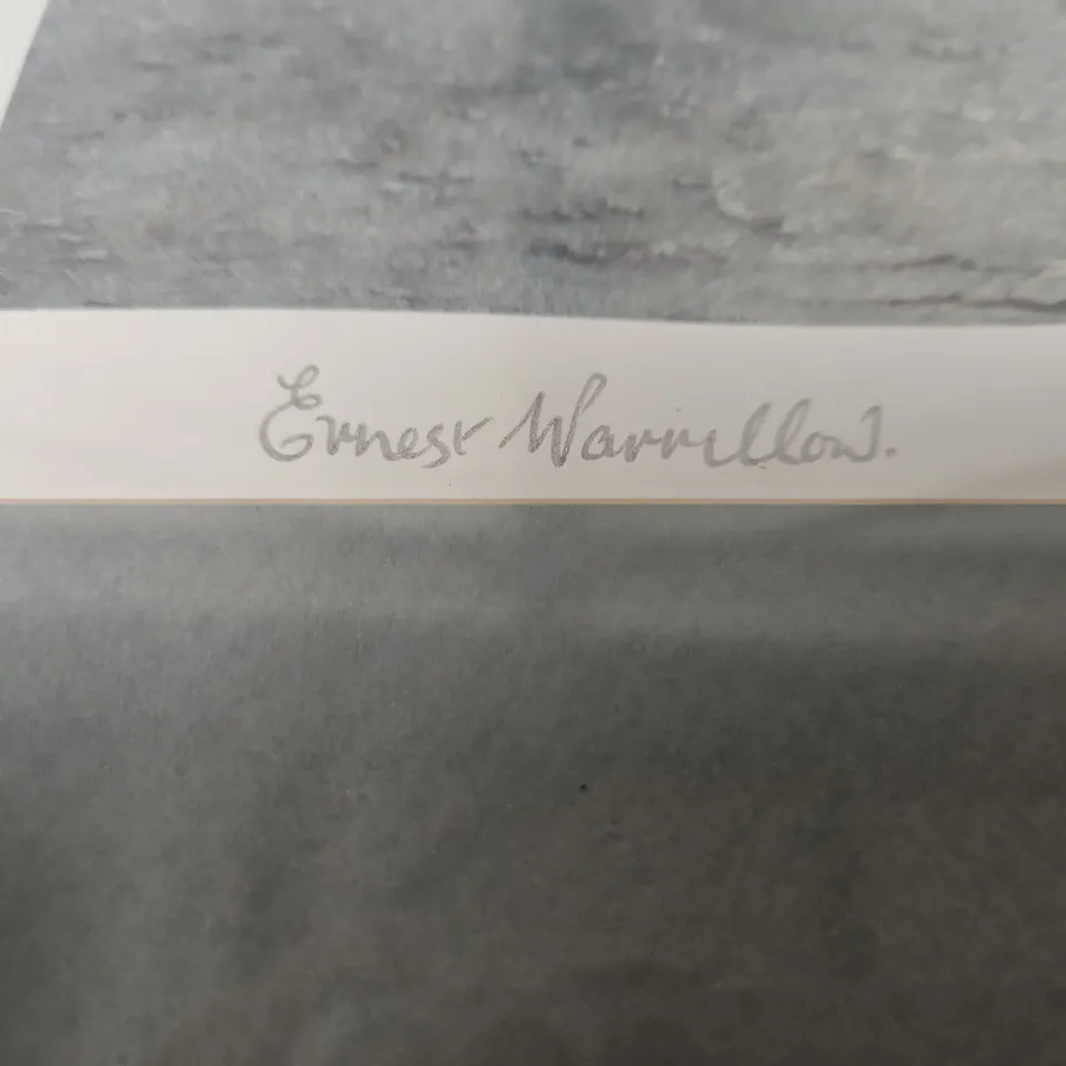 FRAMED PRINT – SEASIDE TOWN STREET SCENE 