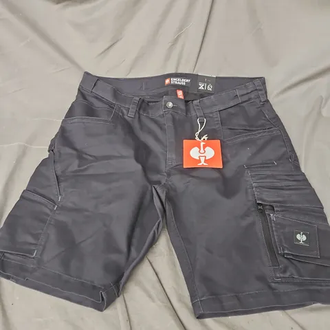 STRAUSS MOTION 10 SHORTS IN OXIDBLACK SIZE 62