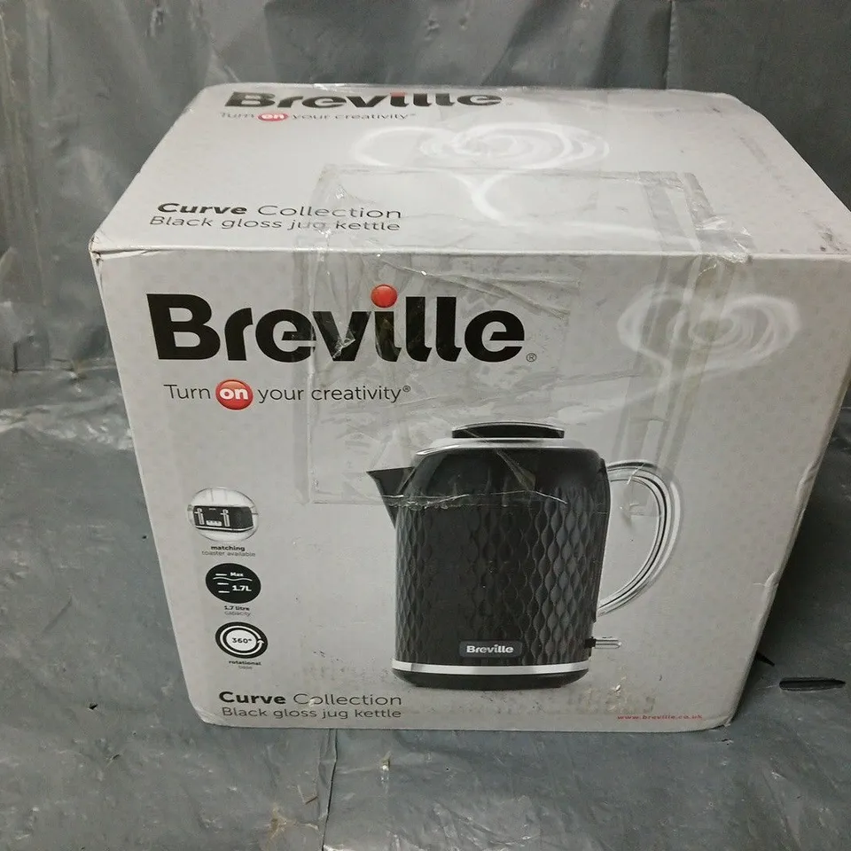 BOXED BREVILLE CURVE COLLECTION KETTLE IN BLACK RRP £39