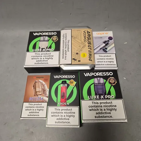APPROXIMATELY 20 VAPES, E-CIGARETTES & ACCESSORIES TO INCLUDE ASPIRE, VAPORESSO, VOOPOO ETC