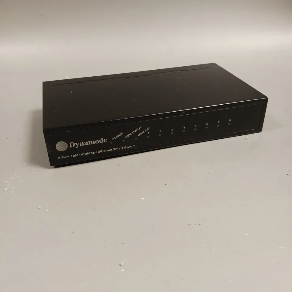DYNAMODE 8 PORT SMART SWITCH 