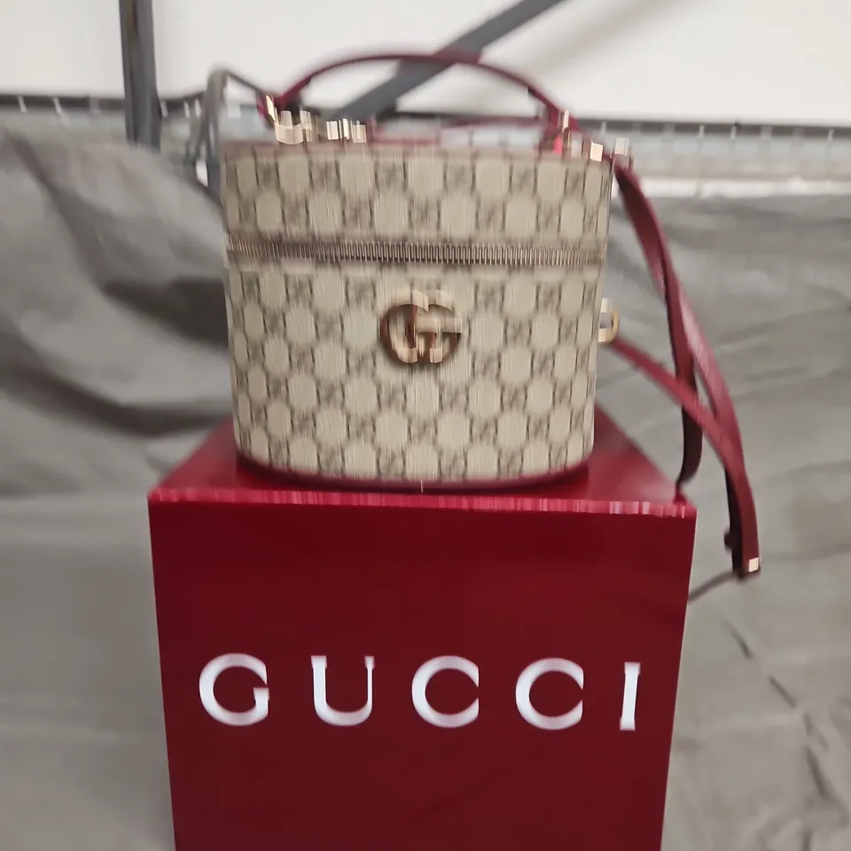 BOXED GUCCI COSMETIC BAG