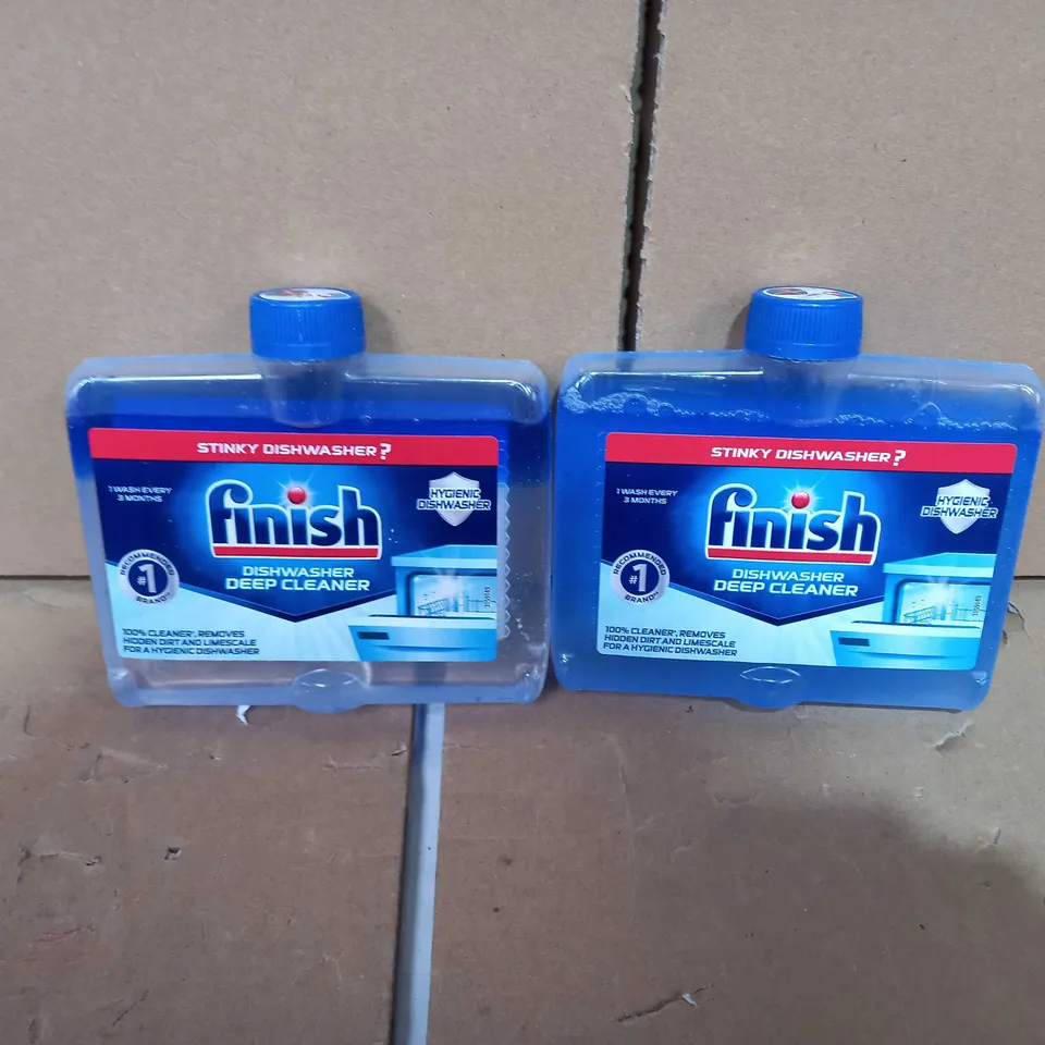 TOTE OF APPROXIMATELY 20 FINISH DISHWASHER DEEP CLEANERS