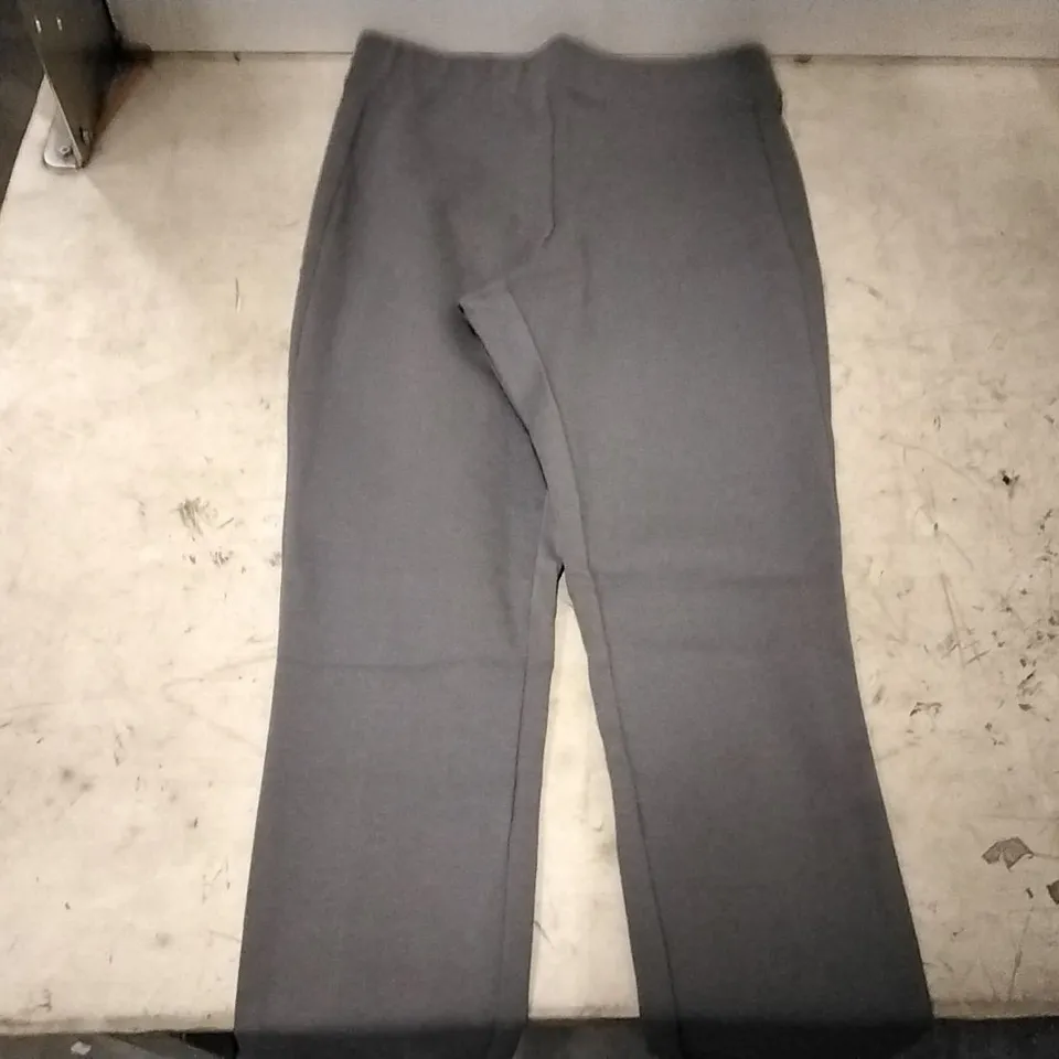 BOX OF APPROXIMATELY 9 MR.MAX GREY HOLLYWOOD LEGGINGS XS