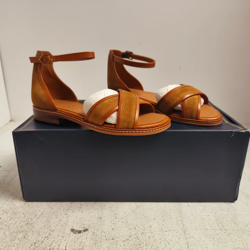 BOXED PAIR OF FAIRFAX & FAVOR WOMENS VELENCIA SANDALS IN TAN SUEDE SIZE UK 3
