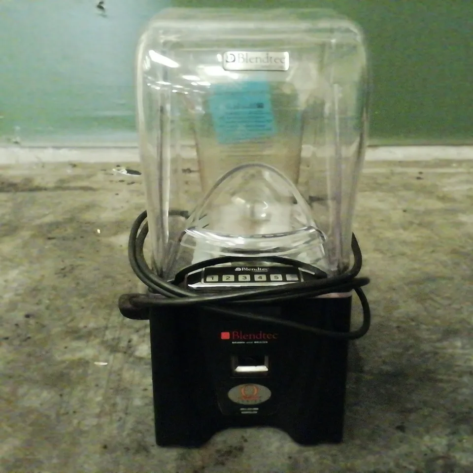 BLENDTEC COMMERCIAL BLENDER