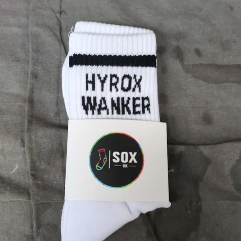 WHITE ATHLETIC SOCK WITH BLACK STRIPE – SOX UK