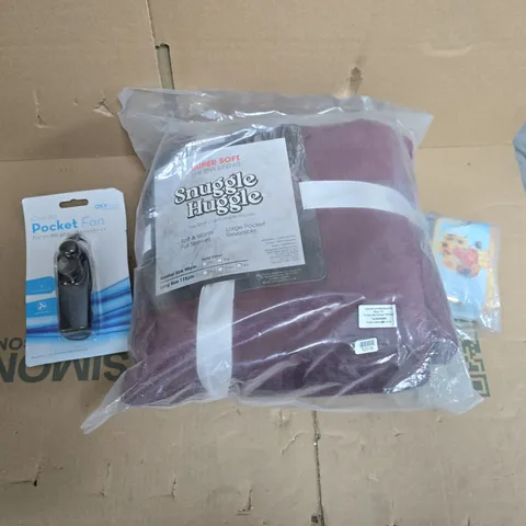 LARGE QUANTITY OF ASSORTED ITEMS TO INCLUDE POCKET FAN, MONEY PURSE, SNUGGLE HUGGLE HOODIE, ETC - COLLECTION ONLY