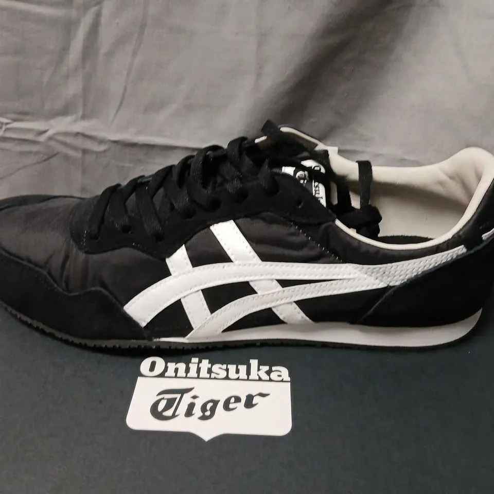 ONITSUKA TIGER SERRANO SNEAKERS – BLACK/WHITE – UK 11 (US 12) *UNISEX*