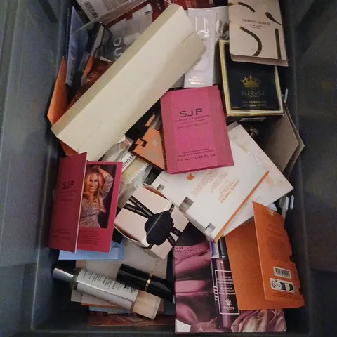 LARGE QUANTITY OF ASSORTED TESTER AND SAMPLE FRAGRANCES