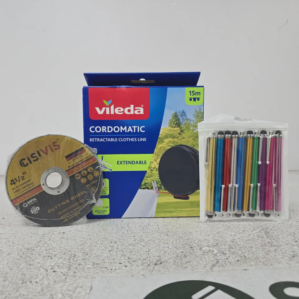 APPROXIMATELY 10 ASSORTED HOUSEHOLD ITEMS TO INCLUDE RETRACTABLE CLOTHES LINE, CUTTING WHEEL, ETC