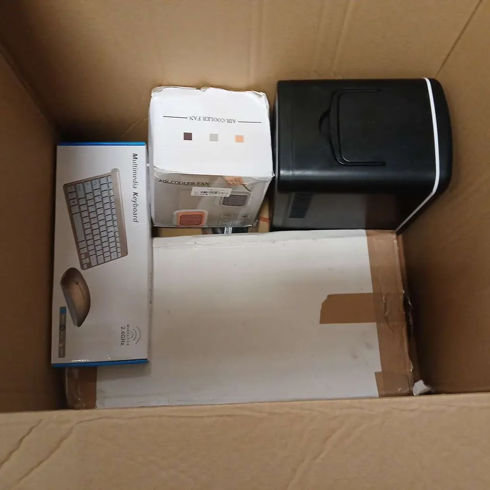 LOT OF APPROXIMATELY 14 ASSORTED HOUSEHOLD ITEMS TO INCLUDE KEYBOARDS, HEATERS AND STEAM IRON