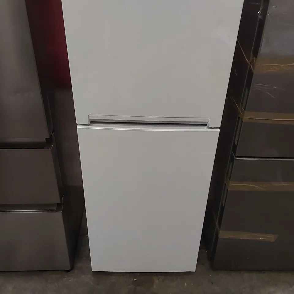 BEKO CFG4582W FREESTANDING FRIDGE FREEZER - UNPROCESSED RAW RETURN