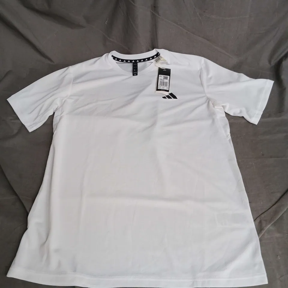 ADIDAS TRAINING ESSENTIAL BASE TEE IN WHITE SIZE M
