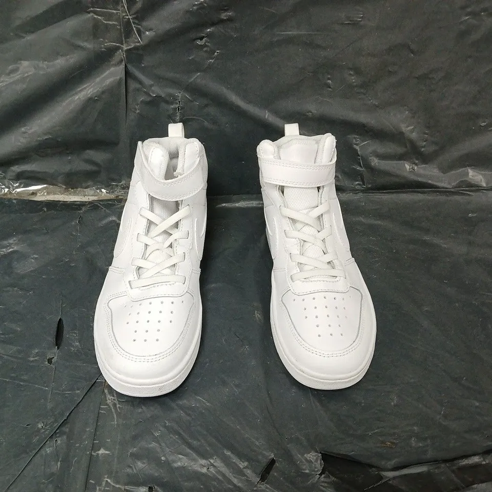 UNBOXED PAIR OF NIKE MID COURT WHITE UK 5 