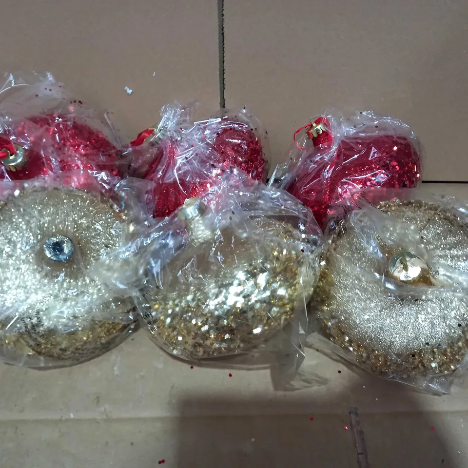ALISON CORK SET OF LARGE GLITTER ELLIPSE BAUBLES RED AND GOLD