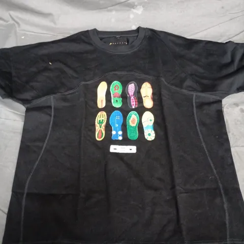 DIRTBAG BLACK T-SHIRT WITH COLOURFUL SOLE PRINT – SIZE L
