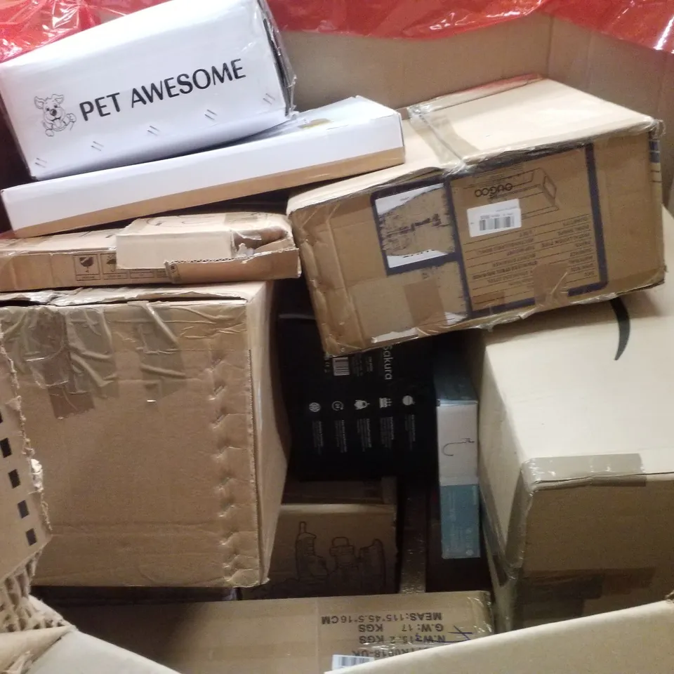 PALLET CONTAINING ASSORTED PRODUCTS INCLUDING FLOATING SHELVES, FOOD DEHYDRATOR, CHAFING DISH & DISPLAY STAND