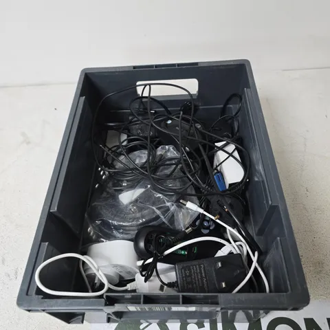 TOTE OF APPROXIMATELY 10 ASSORTED ITEMS TO INCLUDE: SKY BROADBAND ROUTER