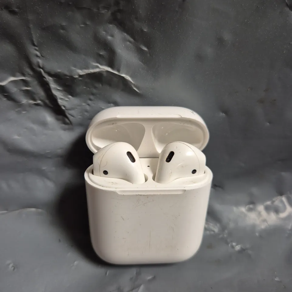 APPLE AIRPODS 2ND GEN