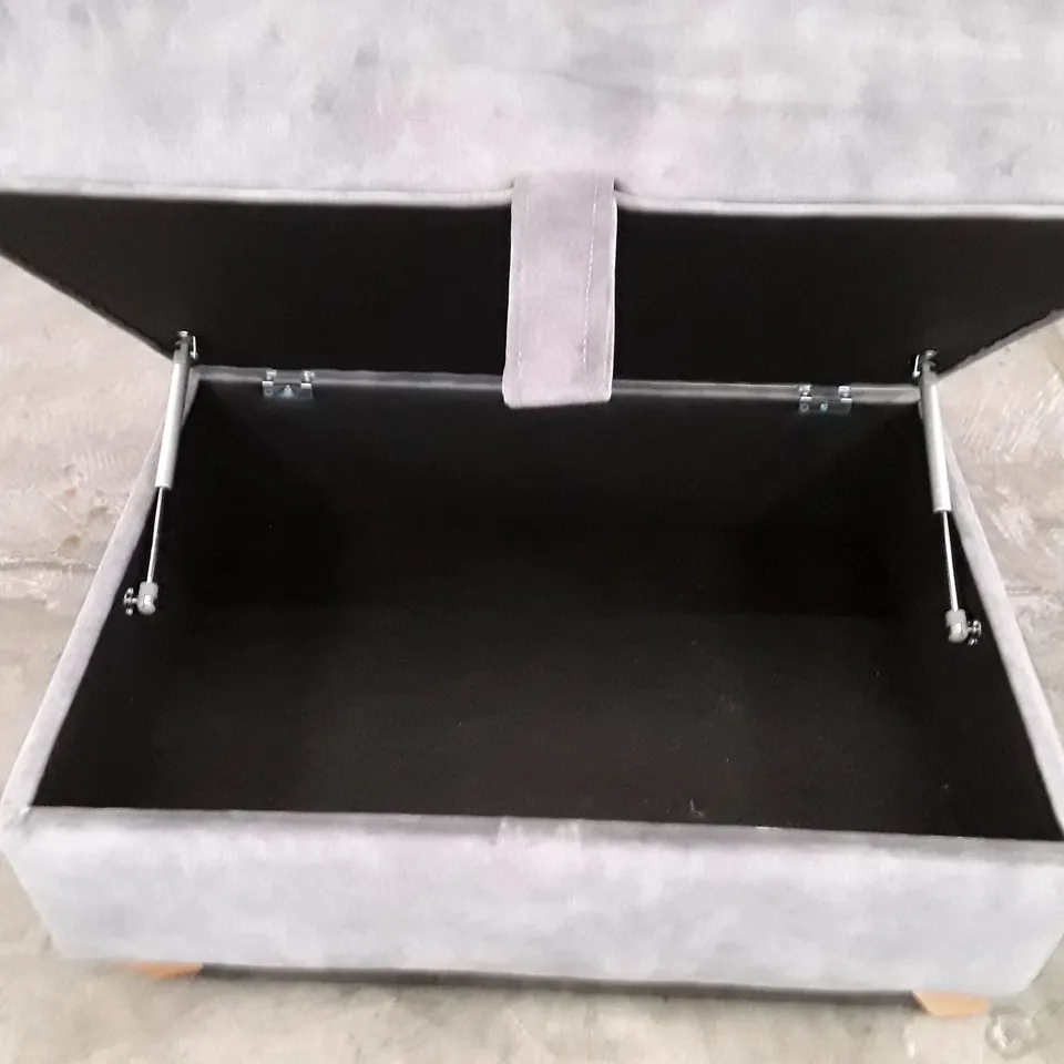 QUALITY DESIGNER EVERLEIGH STORAGE OTTOMAN - ARMOUR FABRIC