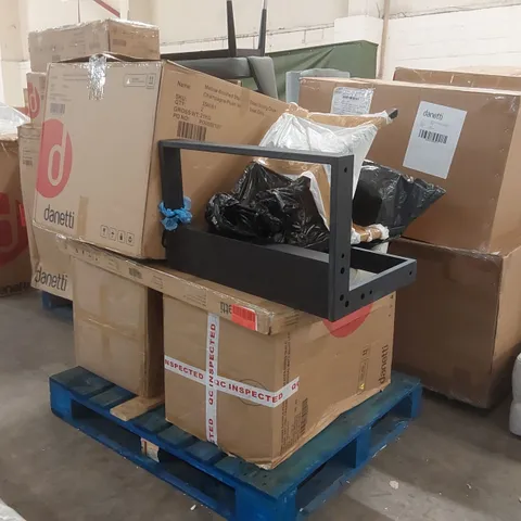 PALLET CONTAINING A LARGE ASSORTMENT OF DESIGNER FURNITURE PARTS
