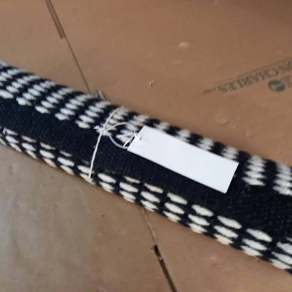 ARKET BLACK/WHITE RUG - 50X80CM