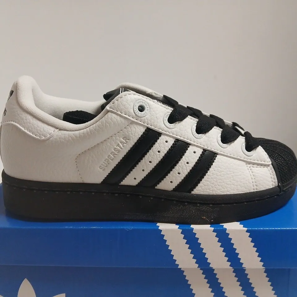 BOXED PAIR OF ADIDAS SUPERSTAR II TRAINERS, WHITE/BLACK, UK 6