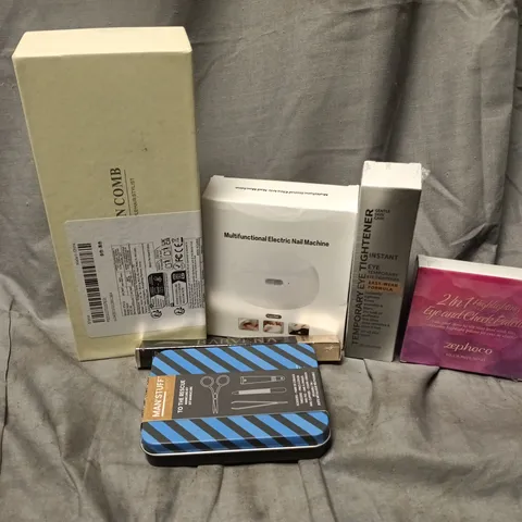 APPROXIMATELY 20 ASSORTED COSMETICS ITEMS TO INCLUDE MANS STUFF TO THE RESCUE MANICURE SET, EYE AND CHEEK PALETTE, TEMPORARY EYE TIGHTENER, ETC