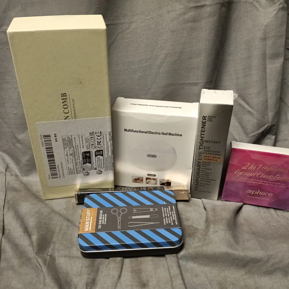 APPROXIMATELY 20 ASSORTED COSMETICS ITEMS TO INCLUDE MANS STUFF TO THE RESCUE MANICURE SET, EYE AND CHEEK PALETTE, TEMPORARY EYE TIGHTENER, ETC