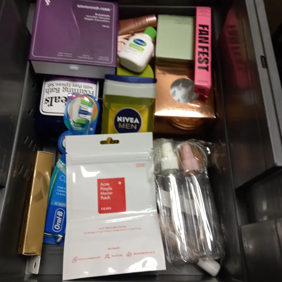 LOT OF HOUSEHOLD ITEMS TO INCLUDE CERAVE MOISTURISING CREAM, ETC