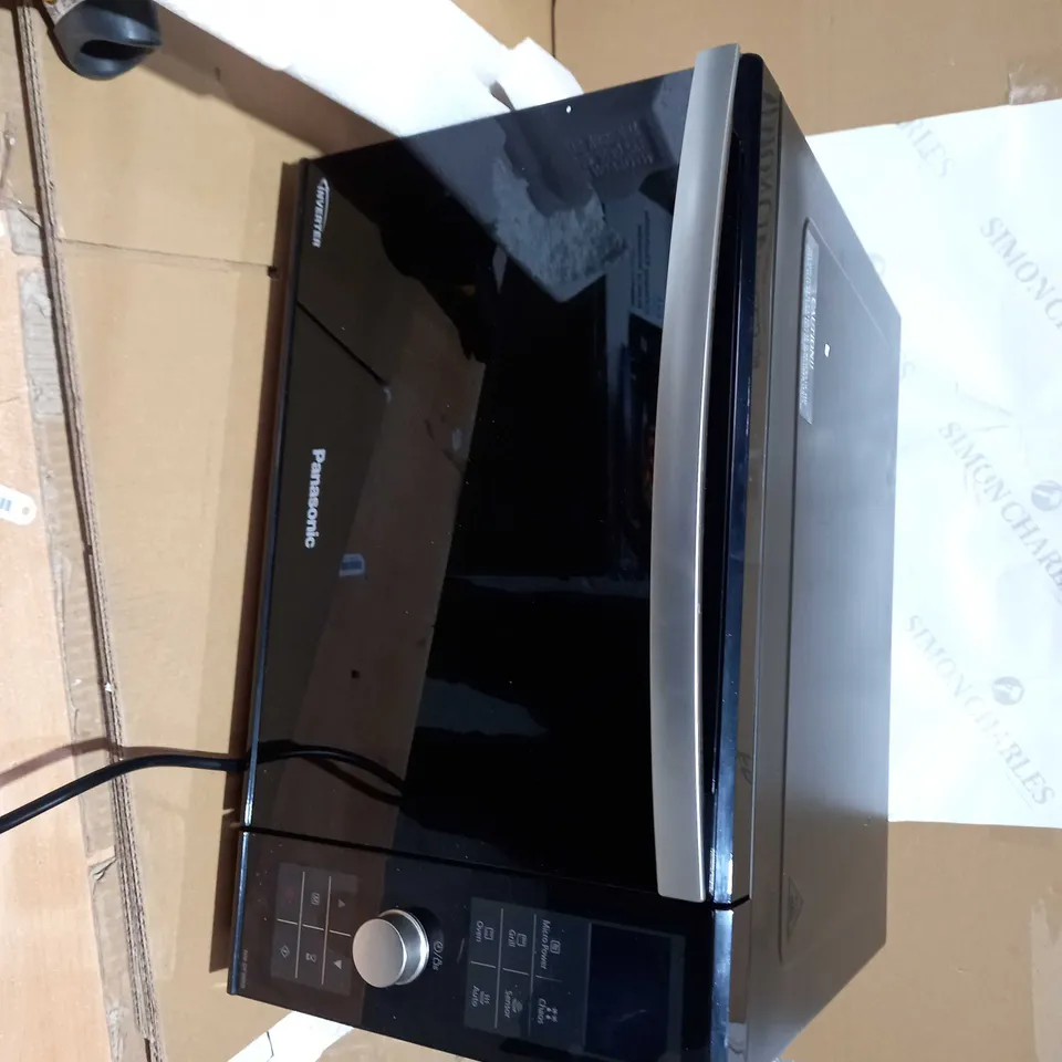 PANASONIC NN-DF386B BLACK COMBINATION OVEN