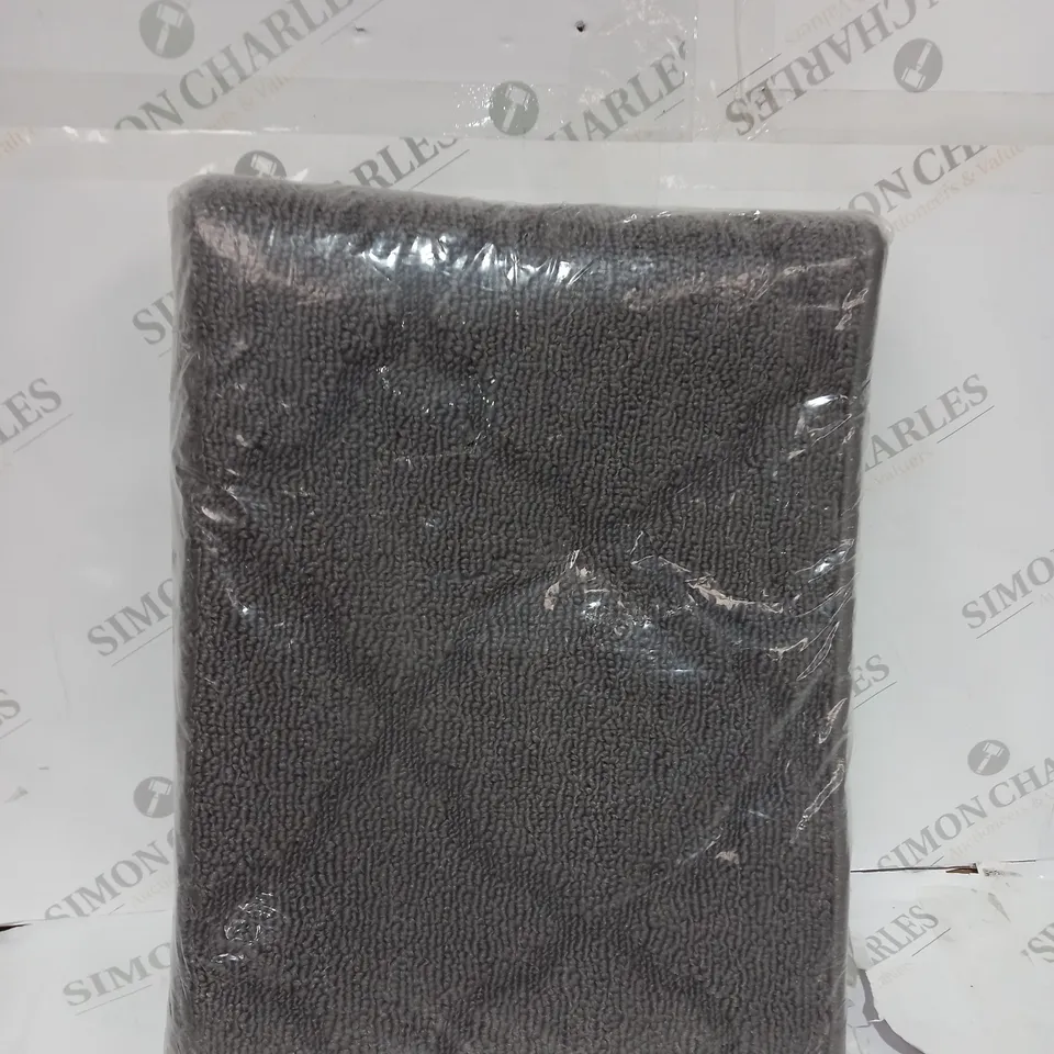 PACKAGED HOMECOMODAR RUNNER RUNG IN GREY WITH PATTERN