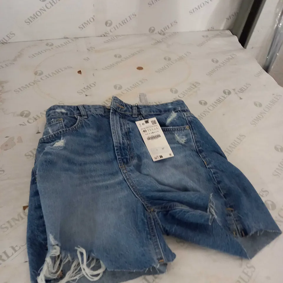 ZARA BLUE DENIM SHORTS SIZE 12