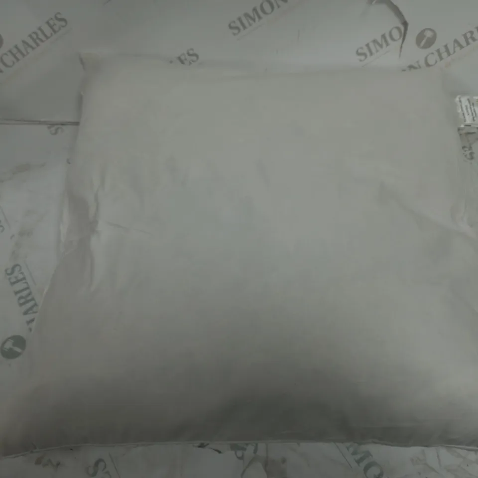 CHILIMILII DUCK FEATHER AND DOWN CUSHION