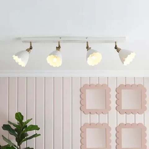BOXED REMI SCALLOPED 4 LIGHT ADJUSTABLE SPOTLIGHT BAR