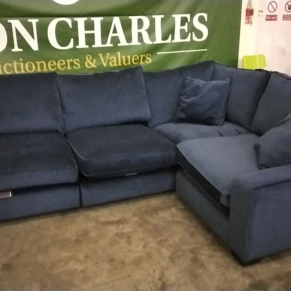 QUALITY DESIGNER LOUNGE CO CORNER GROUP SOFA WITH CHAISE SECTION IN NAVY BLUE SUEDE