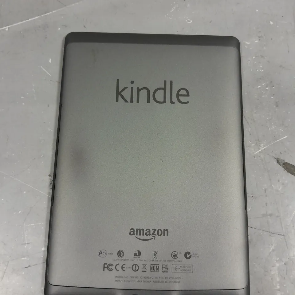 AMAZON KINDLE 4TH GEN E-READER 
