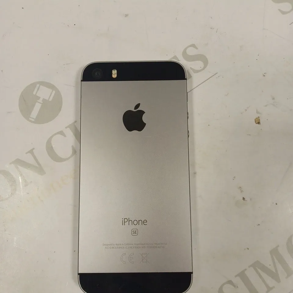 APPLE IPHONE SE SMARTPHONE 