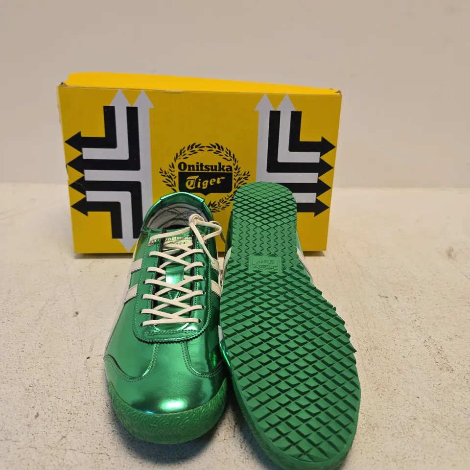 ONITSUKA TIGER MEXICO 66 SD SNEAKERS – GREEN METALLIC, UK 8 (US 9)