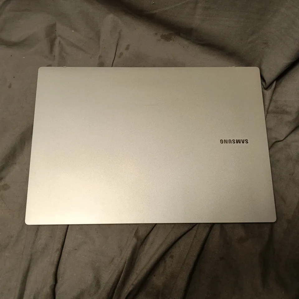 SAMSUNG GALAXY BOOK2 NP345XNA