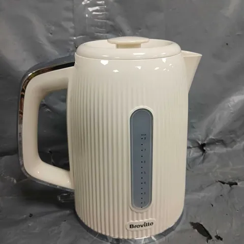 BREVILLE BOLD KETTLE - CREAM