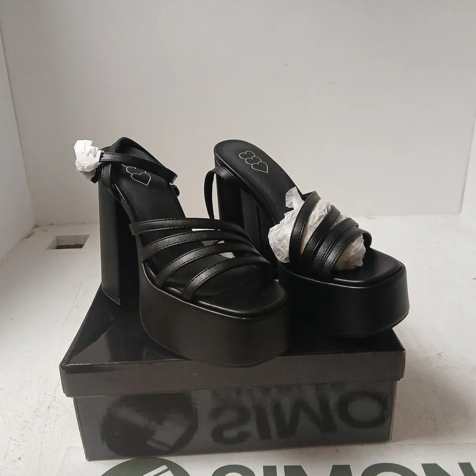 BLACK STRAPPY PLATFORM SANDALS – WOMEN'S SHOES UK 6