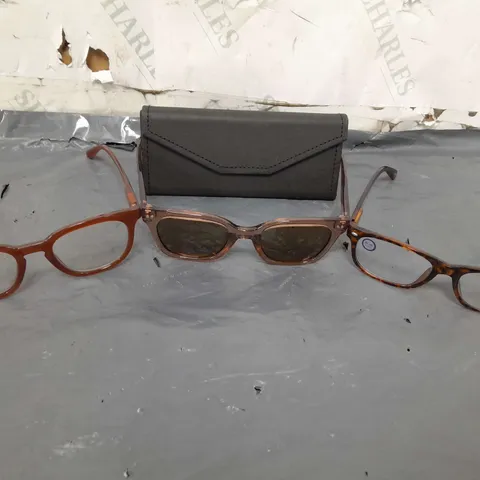 BOX OF APPROXIMATELY 30 ASSORTED ITEMS TO INCLUDE SUNGLASSES IN VARIOUS COLOURS