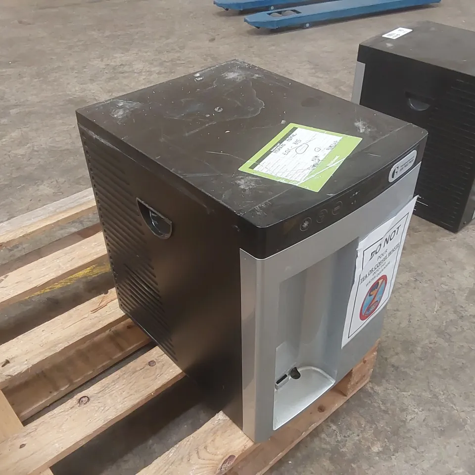 W2 COUNTERTOP CHILLED & SPARKLING COMMERCIAL WATER DISPENSER