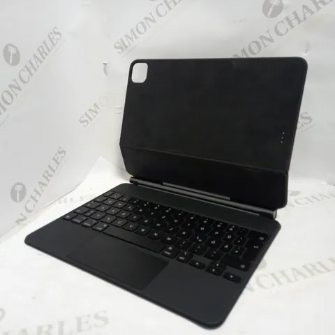 APPLE IPAD MAGIC KEYBOARD 11" A2281
