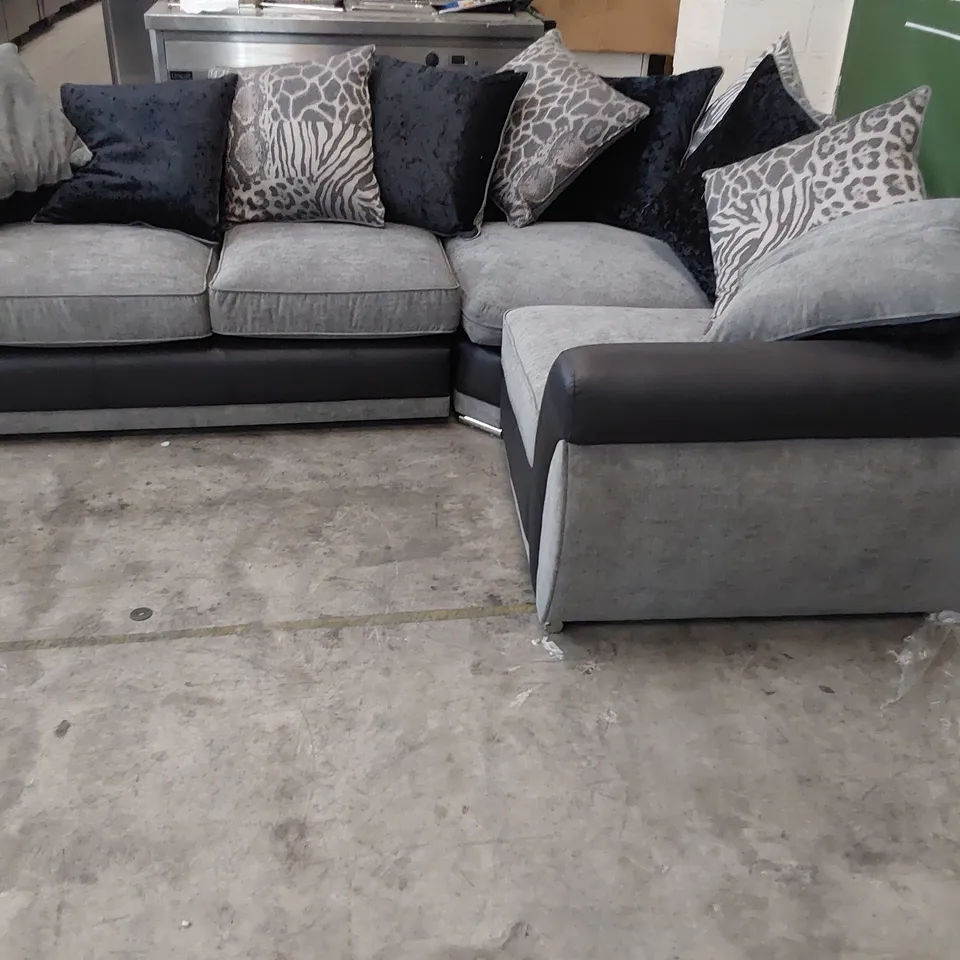 DESIGNER CORNER GROUP WITH SCATTER CUSHIONS BLACK FAUX LEATHER & GREY FABRIC