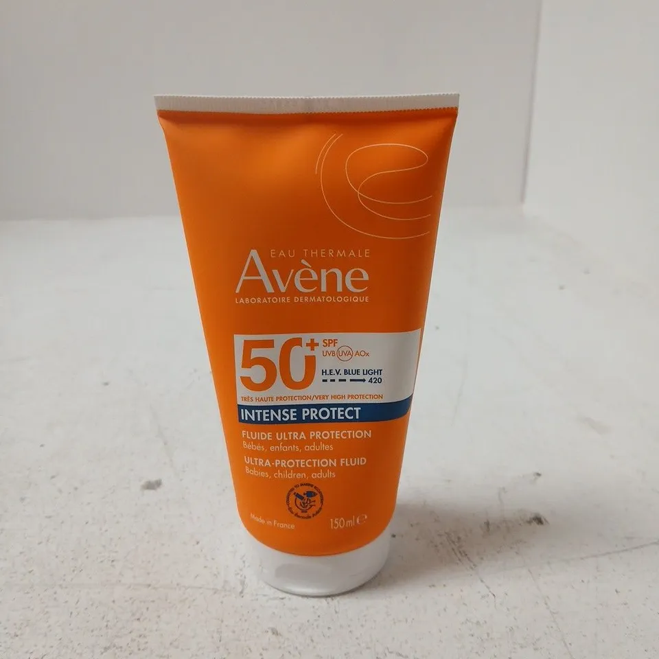 TOTE OF APPROXIMATLEY 40 X ASSORTED EAU THERMALE AVENE 50 SPF ITEMS TO INCLUDE 150ML INTENSE PROTECT ETC