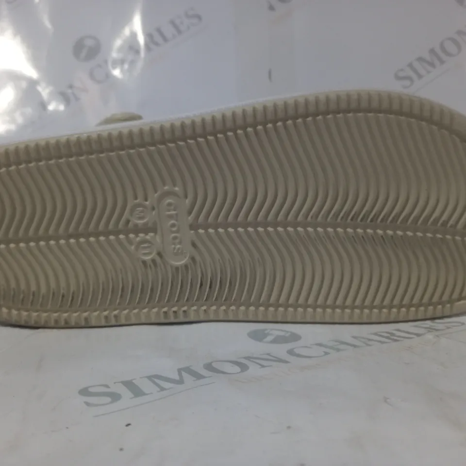 PAIR OF CROCS OFF COURT CLOGS IN BEIGE UK SIZE M10/W11