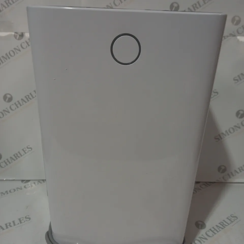 12L DEHUMIDIFIER WITH 2L WATER TANK AND TIMER